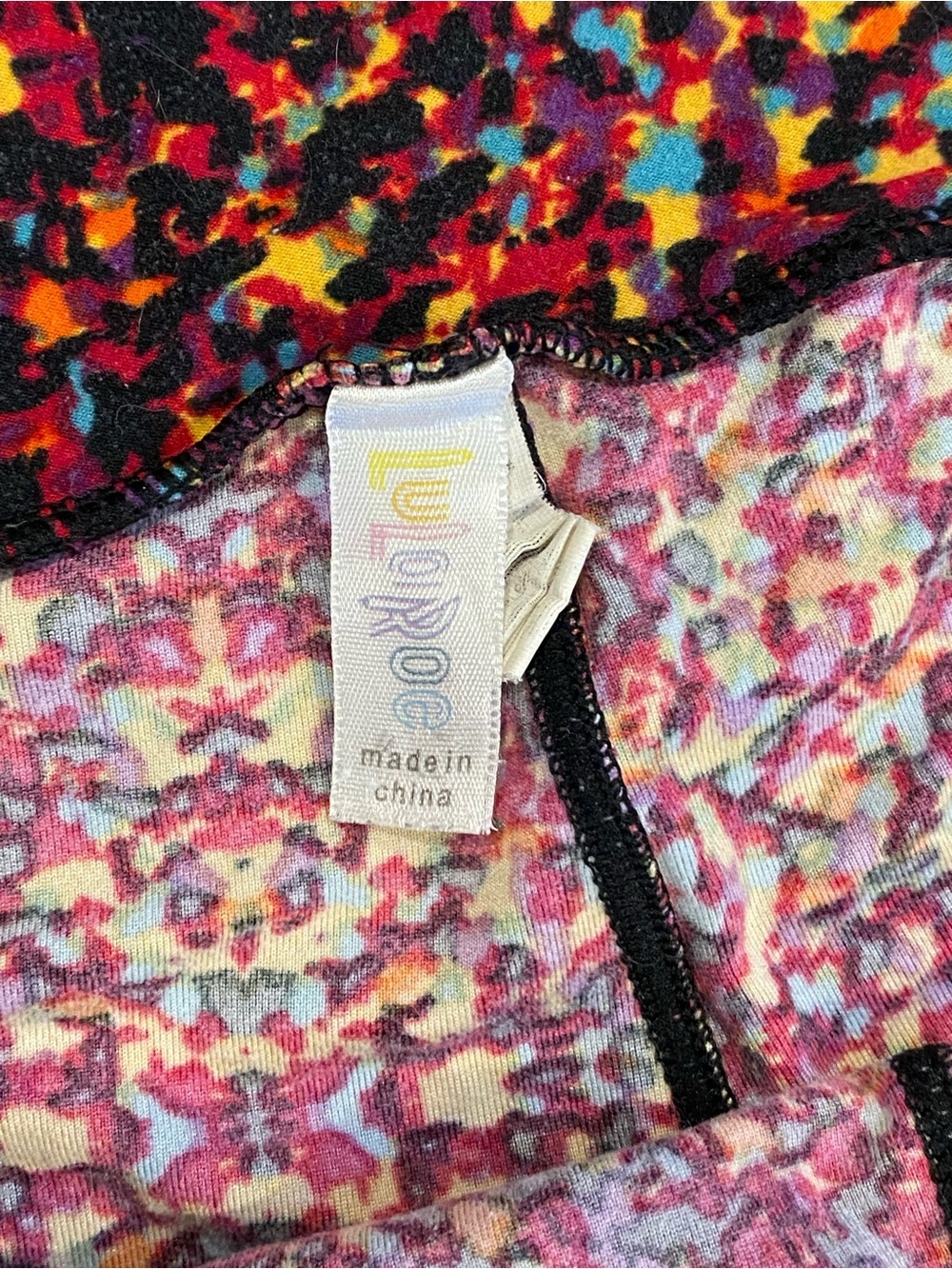 lularoe TC leggings Kaleidoscope 💖 - Picture 2 of 3